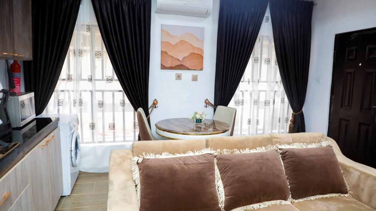 Delight Apartments - Oniru VI Лагос Екстериор снимка